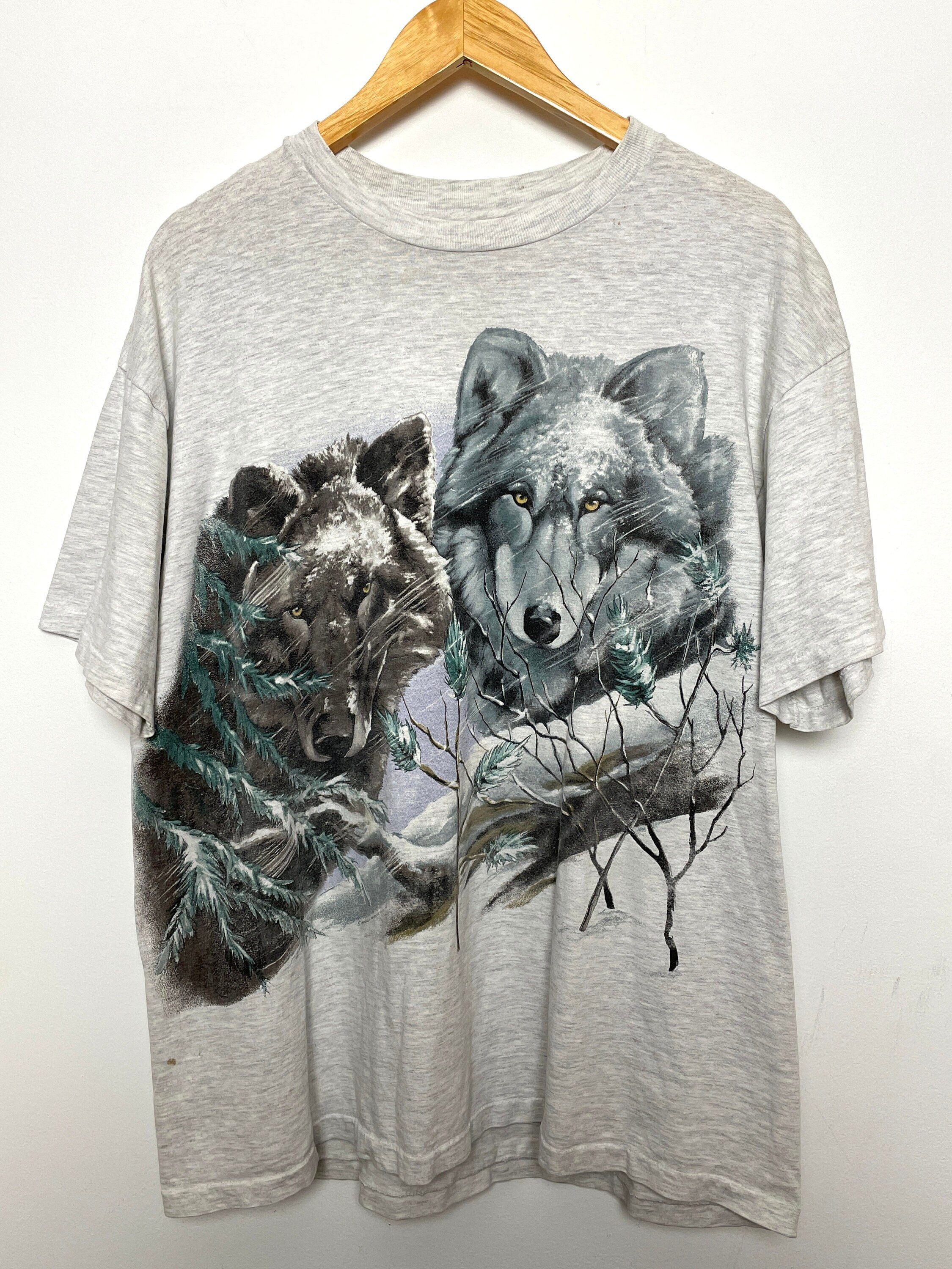 vintage wolf tshirt