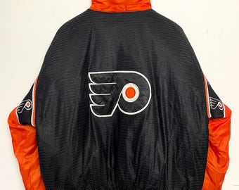 Vintage 1990s Philadelphia Flyers NHL Pro Player Puffer Jacket