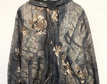 Vintage 10x made in USA Realtree Forest Camouflage Zip Up Hooded Workwear Style Jacket (fits adult Large)