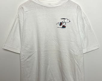 T-shirt blanc brodé graphique brodé Snoopy de patinage à roulettes Peanuts des années 1990 (taille adulte XL)