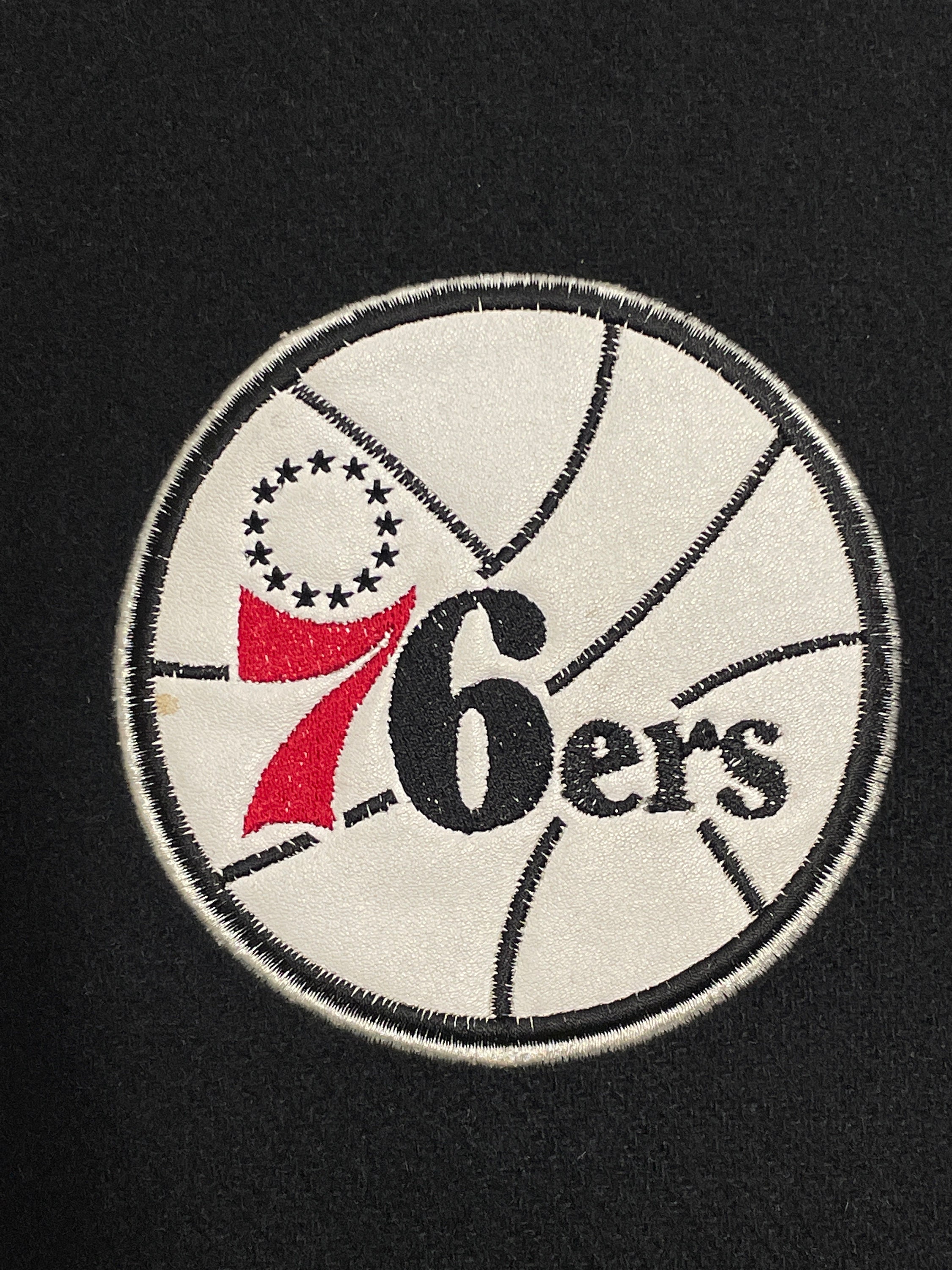 Vintage 1990s Hardwood Classics G-lll and Carl Banks Philadelphia 