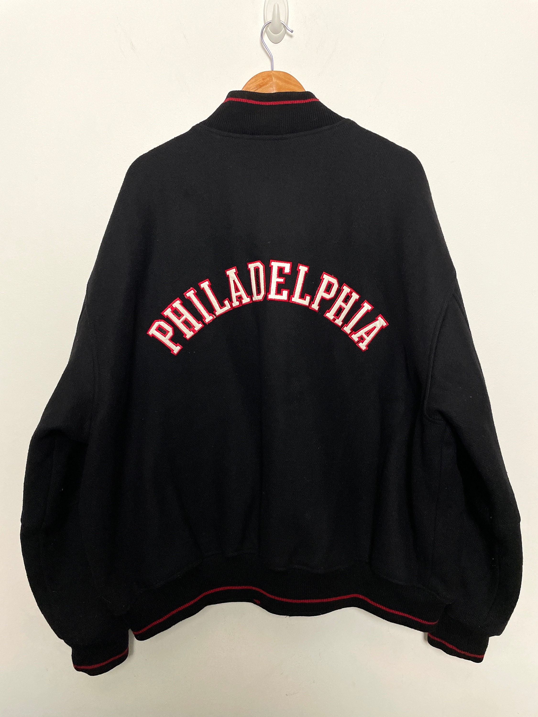 Vintage 1990s Hardwood Classics G-lll and Carl Banks Philadelphia 