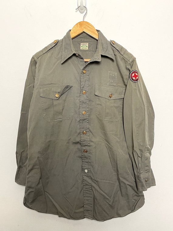 Vintage 1960s Vietnam Era American Red Cross First Aid United States Military Elbeco Sanforized Button Up Long Sleeve Shirt (fits adult M)