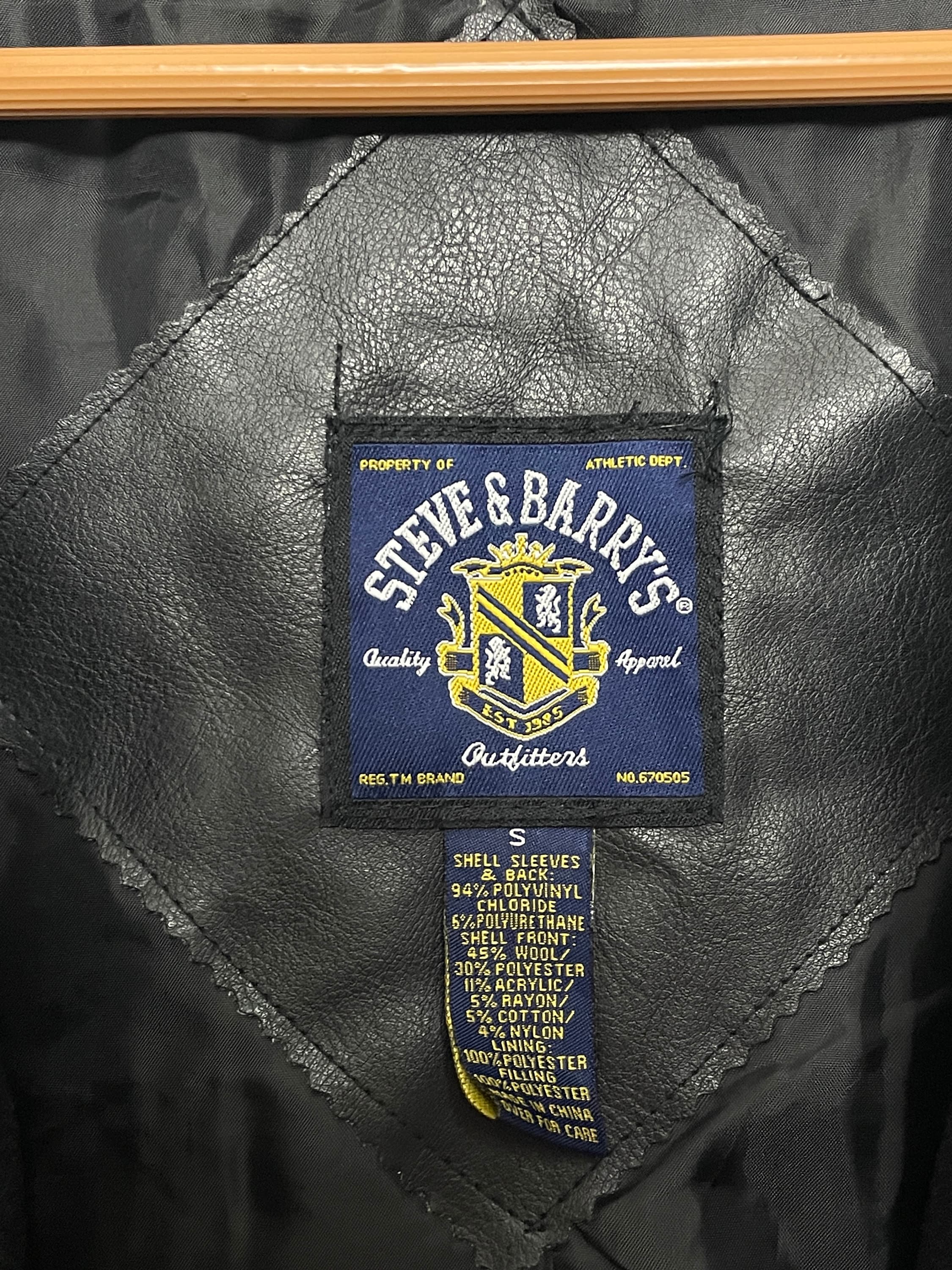 Vintage Steve and Barry's America Spell Out Flag Graphic Black and