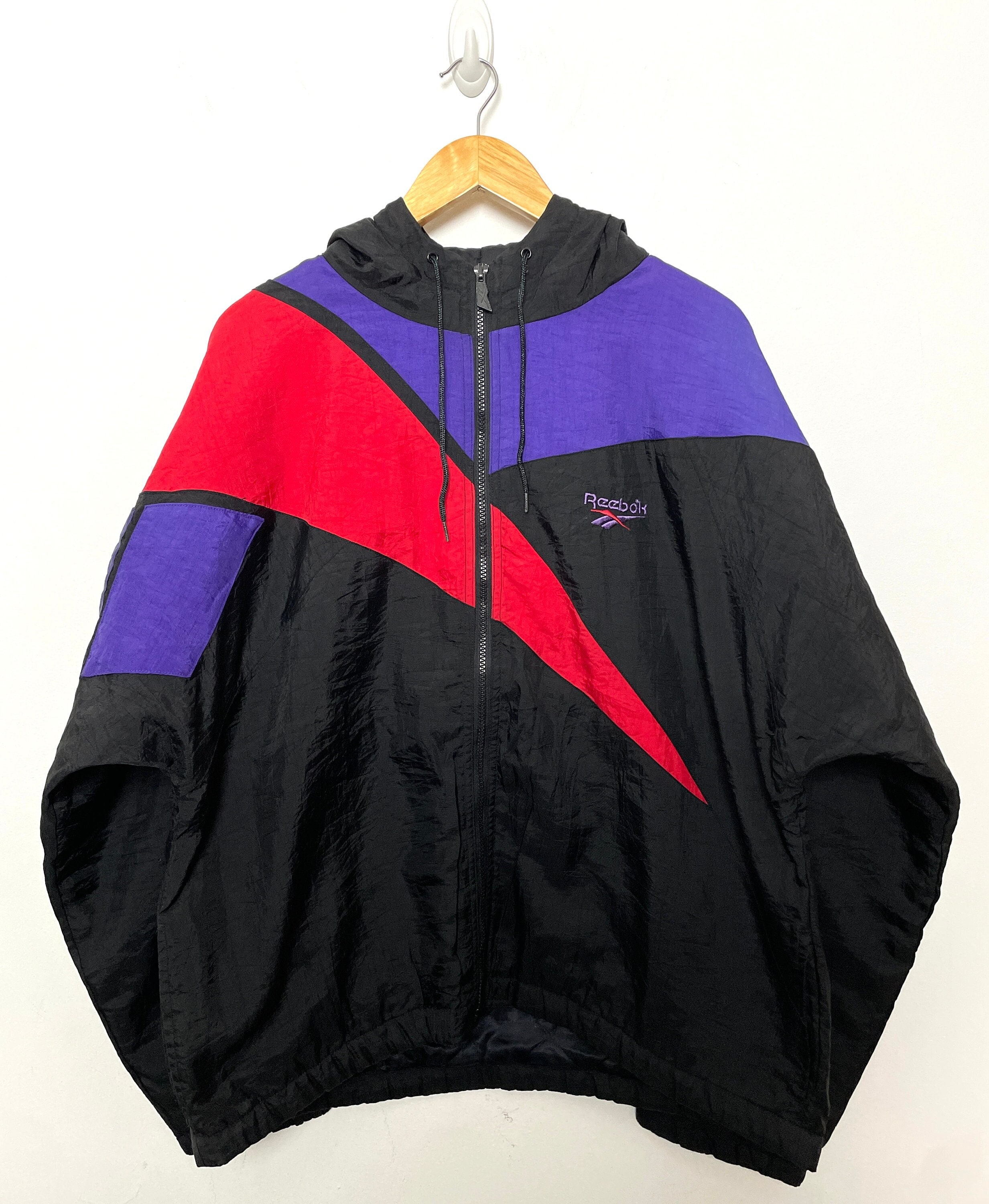 Giacca a vento pesante foderata in trapunta con logo grafico Reebok Big Delta vintage degli anni 90 adatta per adulti di grandi dimensioni Etsy Italia