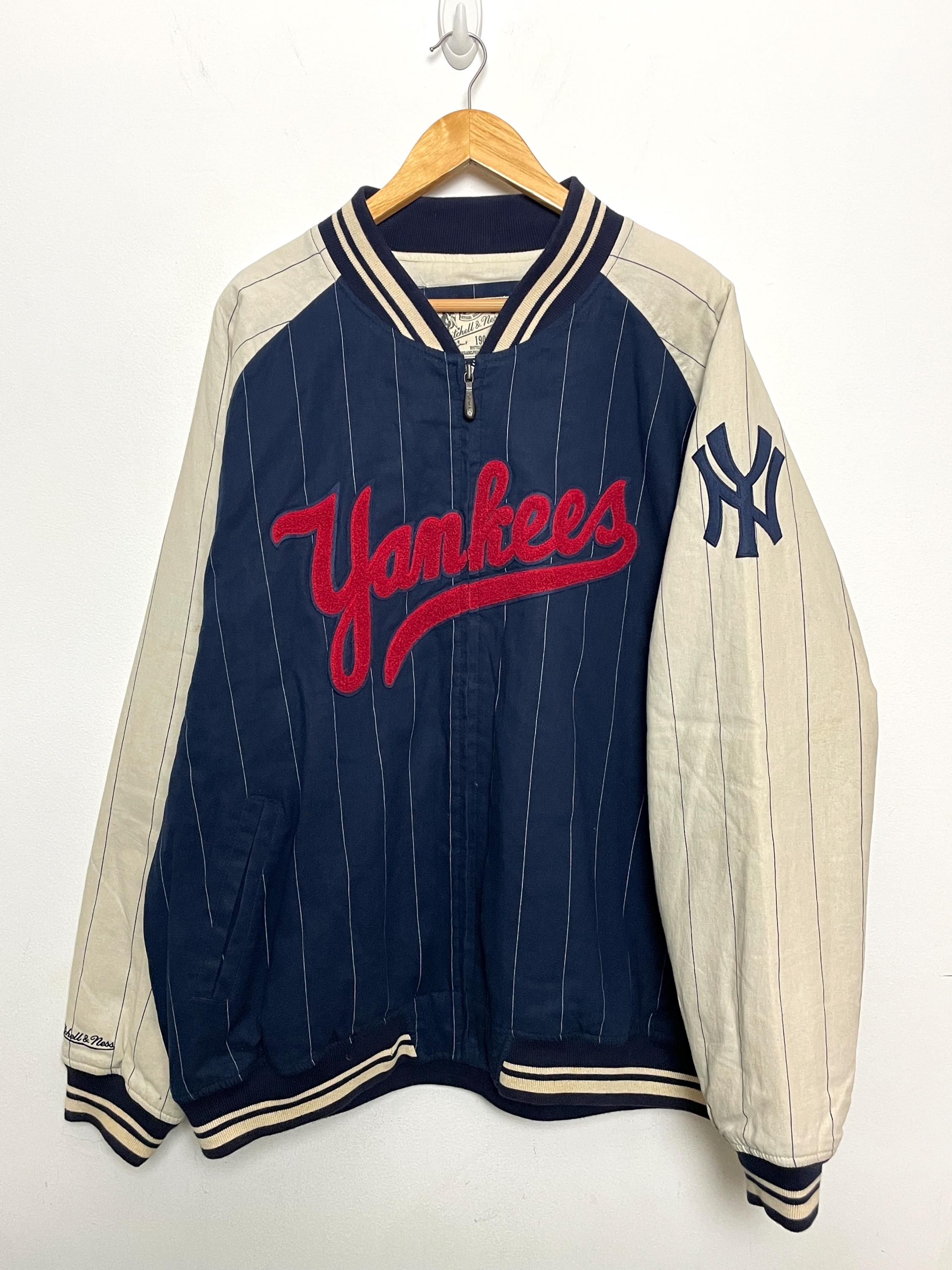 Vintage 2000s Mitchell and Ness New York Yankees MLB Baseball