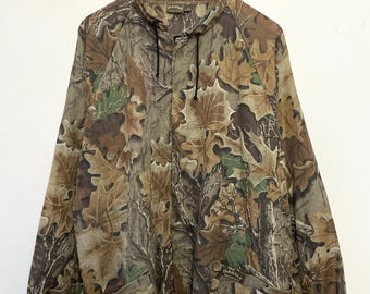 Vintage 1990s Spartan Outdoors Realtree Forest Camouflage Zip Up Lightweight Jacket (size adult XL)