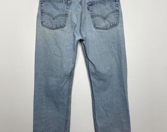 Vintage 1990s Levi’s 505 made in USA Regular Fit Straight Leg Jeans (size 29)