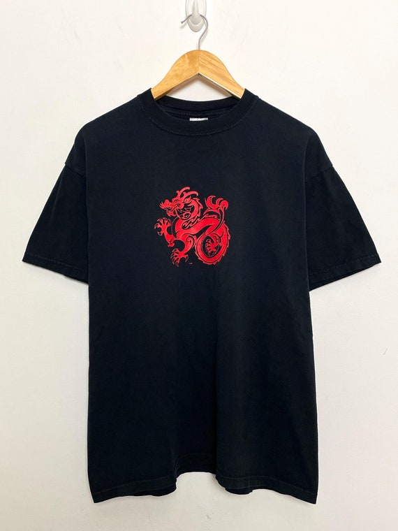 Vintage 1990s Red Dragon Graphic Tee Shirt (size adult Large)