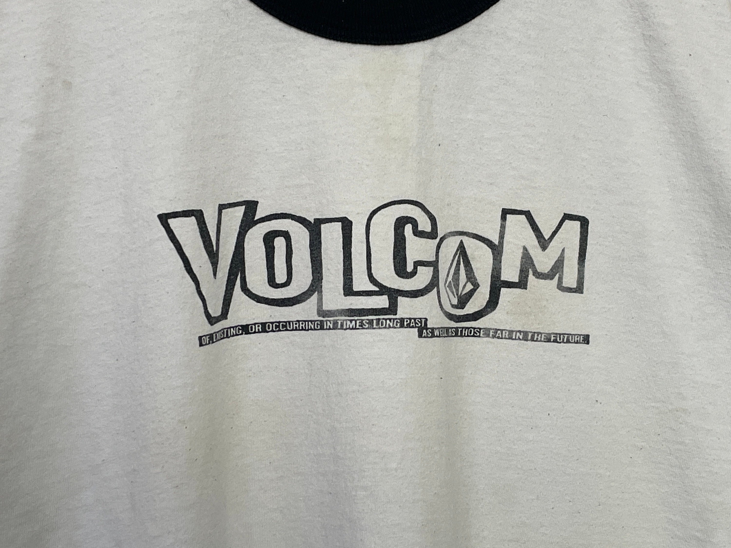 Vintage Y2K Volcom Surfwear Spell Out Graphic Ringer Tee