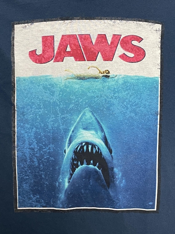 Vintage 2000s Universal Studios Jaws “duh! Duh! Duh!” Graphic 
