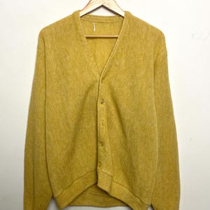 Vintage 1970s Yellow Knit Button Up Cardigan Sweater (size adult Medium)