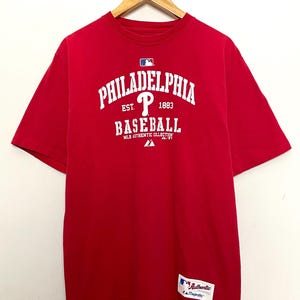 Vintage 2000s Philadelphia Phillies Spell Out Graphic MLB Baseball Tee Shirt (size adult Medium)