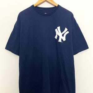 Vintage New York Yankees MLB Baseball Graphic Jersey Tee Shirt (fits adult XL)