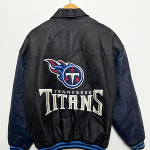 Vintage 1990s Tennessee Titans NFL Football Game Day Genuine Leather Bomber Jacket (size adult Medium)