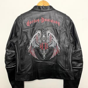Vintage Y2K Harley Davidson Motorcycles Spell Out Wing Graphic Genuine Leather Women’s Zip Up Biker Jacket (size women’s Medium)