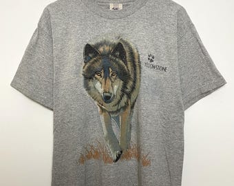 Vintage 1990s Yellowstone National Park made in USA Gray Wolf Animal Nature Graphic Tee Shirt (size adult Large)