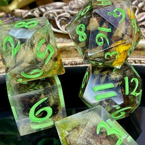 Forest Dweller || 7 Piece Dice Set Sharp Edge Handcrafted Resin Dice Set DnD ttrpg MTG Tabletop Gaming