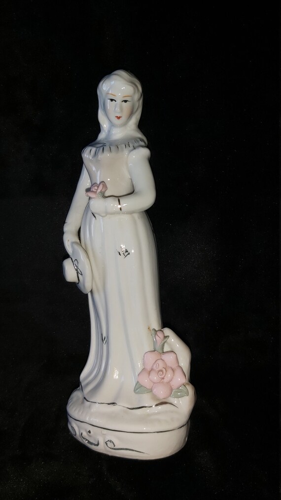 Vintage Porcelain Lady With Flower Figurine Etsy
