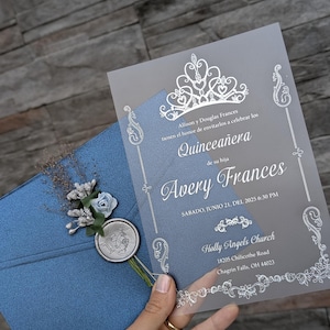 Convite Quinceañera com envelope azul marinho, acrílico dourado prata, selo de cera e flores silvestres secas, Sweet 15 Birthday, acrílico transparente