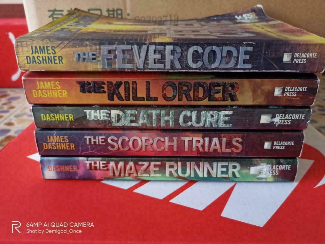 James Dashner English The Maze Runner 3. The Death Cure. Movie Tie-In  Paperback Book
