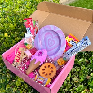 Smoker Essentials Gift Box 14pc Bundle for Women Set Easter or Birthday Gift Limited Edition