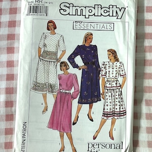 Vintage 1989 Simplicity Sewing Pattern 9310 (Uncut)