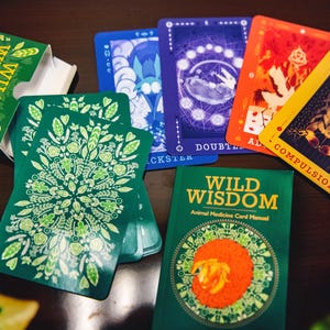 Wild Wisdom: Tiermedizin Karten