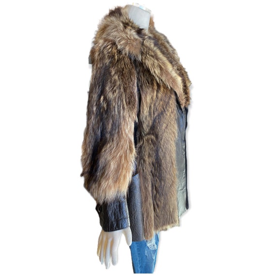 Vintage Racoon and Leather Fur Coat - image 10