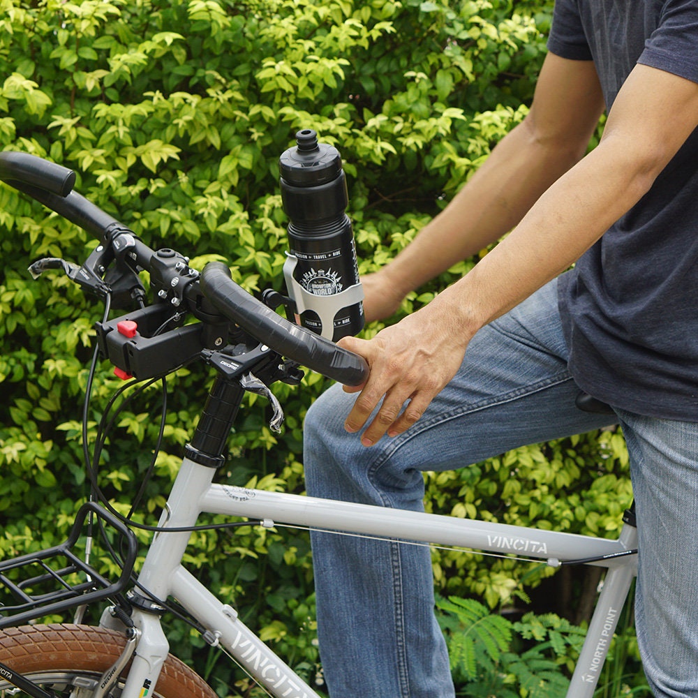 Bike clip on water bottle holder new arrivals