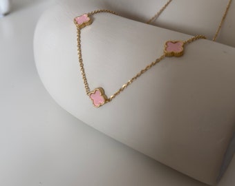 Defne ketting roze I roze klavertje vier I klaverketting I roestvrij staal 18k goud verguld I ketting goud I waterdichte ketting I