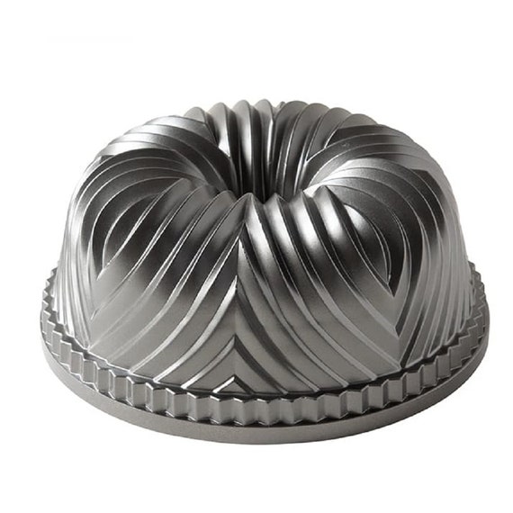 Bundt Pan: Nordic Ware Bavaria 10 Cups 2.4L, Graphite 