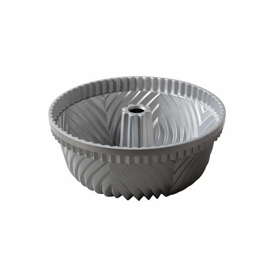 Bundt Pan: Nordic Ware Bavaria 10 Cups 2.4L, Graphite 