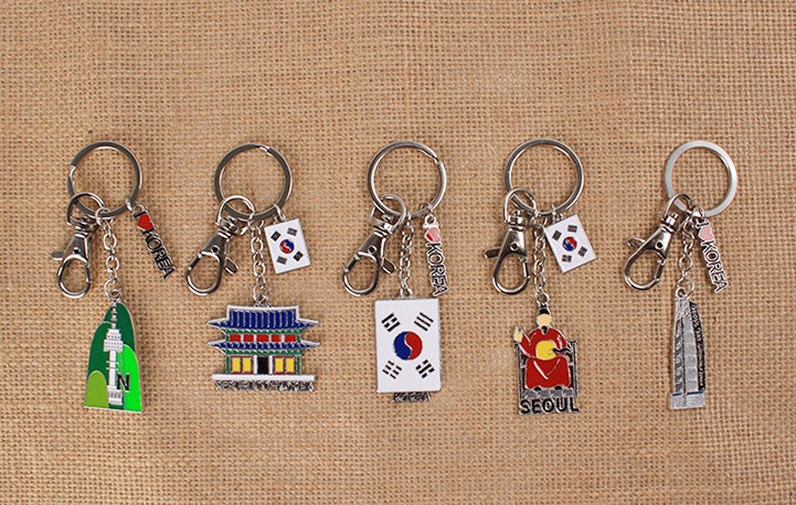 ★25SS 韓国限定★Palace Seoul 2 Seoul Keyring Palace Seoul Keyring Blue Shadow - Palace Seoul 2025