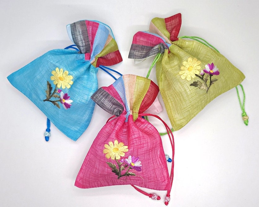 Korean Saekdong Bokjumeoni Lucky Pouches - 8-Piece Traditional Fortune Bag Set With Colorful Stripes