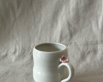 Daisy Mug, Handmade ceramic flower mug.