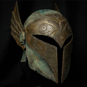 Ancient Bo Katan Helmet Mandalorian Artifact (Custom 3D print) Scaled Replica