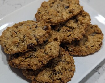 Classic Oatmeal Raisin Cookies - Etsy