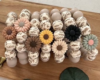 Wildflower Silicone Bead Wristlet Keychain: Boho Floral, Neutral Colors, Choose Your Clasp Color