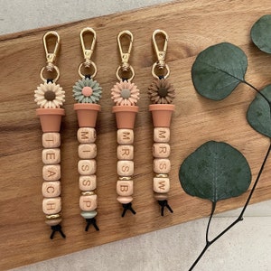 Cute Custom Teacher Gift Ideas | Beaded Keychains | Teacher Gifts | Custom Name | Flower Pot Keychains | Daisy | Teach | Love | Inspire