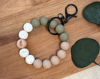 Boho Beaded Wristlet Keychain - Silicone Bead Key Ring with Wood Accent