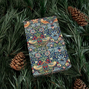 William Morris Gift Wrap Papers Elegant Wrapping Paper 3 sizes Strawberry Thief Pattern Christmas Gift wrapping Paper Morris Paper for gifts