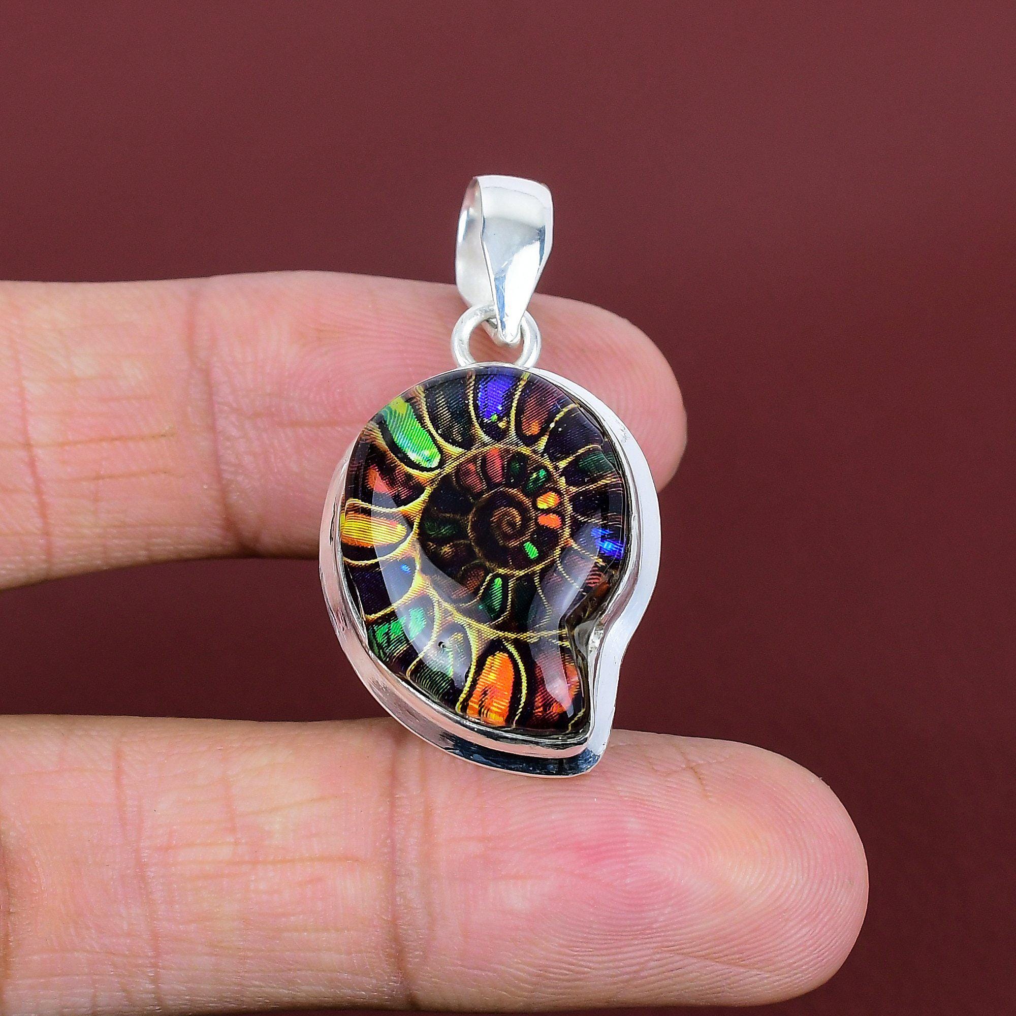 アンモナイトダブレットオパールジェムストーンペンダント、925