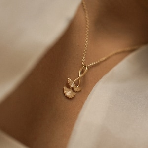 gold necklace chain,ginkgo necklace,necklace for women, gift ideas for girlfriend,everyday necklace, gift ideas for teens, pendant necklaces