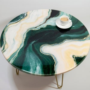 Emerald green coffee table, Resin coffee table, Green gold coffee table, Round coffee table, Epoxy handmade table, Marble style round table
