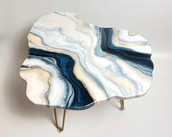 White & Navy blue coffee table, Epoxy resin coffee table, Custom coffee table, Geode coffee table, Unique side table, Marble coffee table