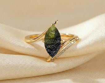 Natural Raw Moldavite Ring In Sterling Silver, Unique Moldavite Ring, Meteorite Ring, Authentic Moldavite, Handmade Ring