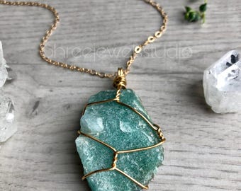 Green Aventurine necklace, Crystal Wire Wrapped Necklaces, Natural stone chain, Birthstone necklace, Raw aventurine Pendant, Crystal pendant