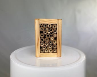 Insektenhotel Nisthilfe Wildbienen