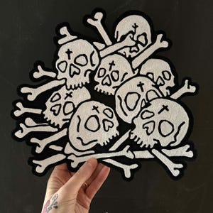 Big Pile o' Skulls Chainstitch Embroidery Patch